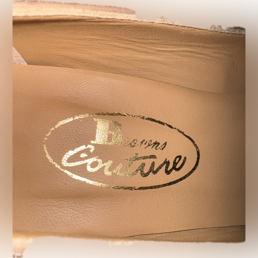 Brown’s Couture Beige Amour Heels Size 7 leather & rubber soles made in Italy - Picture 9 of 13